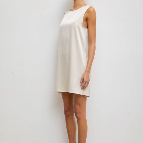 LESET BARB BARBSLEEVELESSMINIDRESS CREME ONMODEL 4