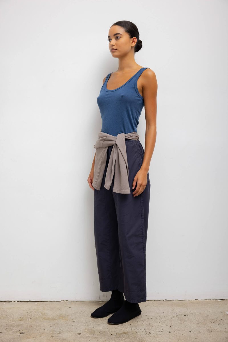 LESET LAURA LAURASCOOPNECKTANK DENIM ONMODEL 5