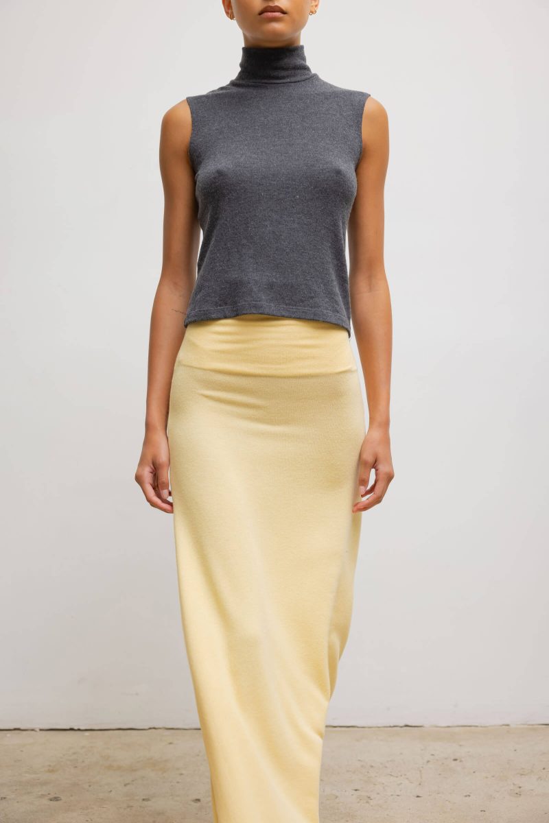 LESET LAUREN LAURENHIGHWAISTMAXISKIRT CHAMOMILE ONMODEL 3