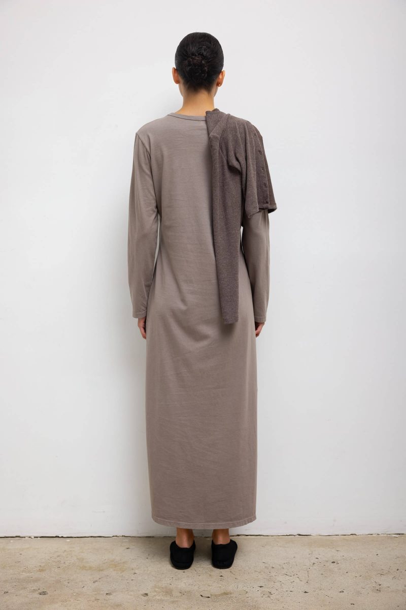 LESET MARGO MARGOLONGSLEEVEMAXIDRESS AFFOGATO ONMODEL 5