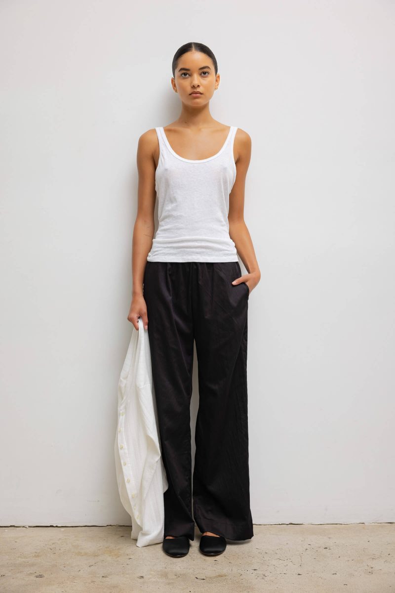 LESET YOKO YOKOPOCKETPANT BLACK ONMODEL 1