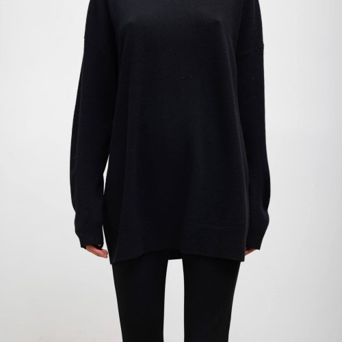 LESET ZOE ZOEOVERSIZEDTURTLENECK BLACK ONMODEL 4